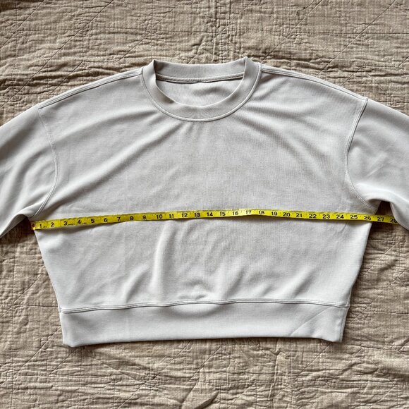 Lululemon - Softstreme Crewneck Oversized Pullover - Size 10 - Picture 4 of 6